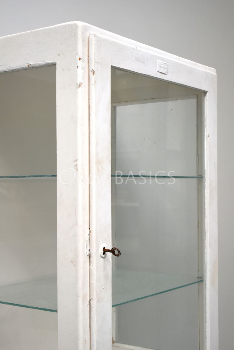 Detail van Dokterskast, wit, materiaal hout